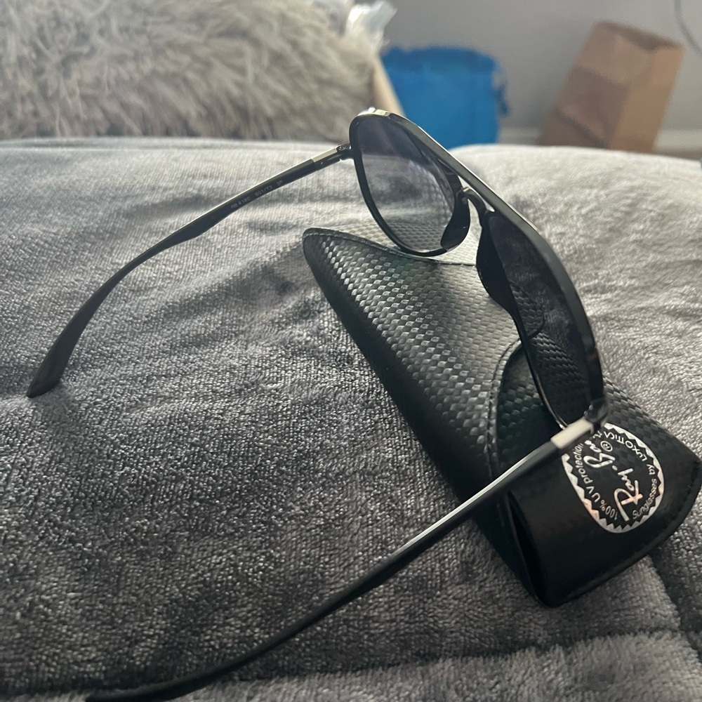 Ray-Ban Black Aviator Sunglasses
